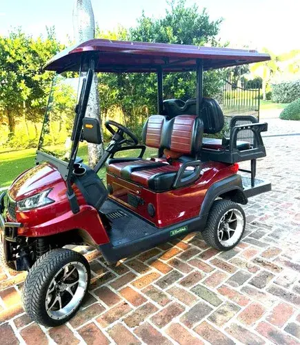 Used KleverOro-4 Lithium Battery Lifted Electric Golf Cart thumbnail 5